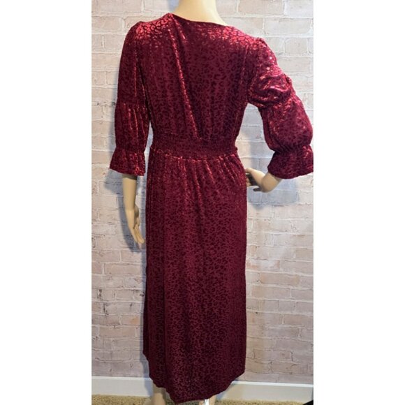 Betsey Johnson Foiled Animal Print Velvet Dress Sexy V-Neck Lined 3/4 Sleeve M - Picture 4 of 14